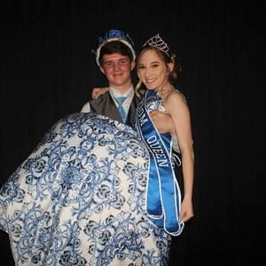 Meet your Posher, Caitlin